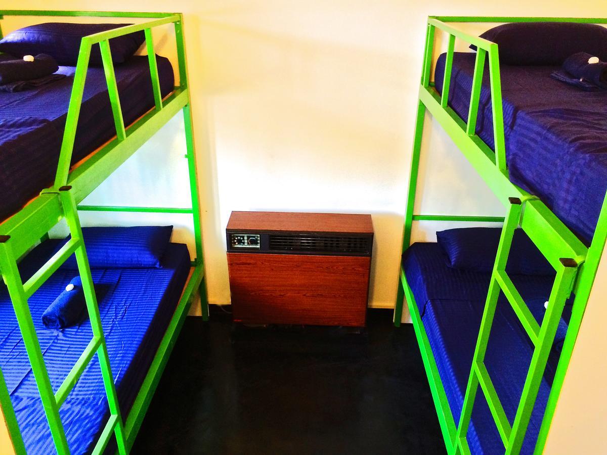 Explore Hostels Negombo Kochchikade 외부 사진