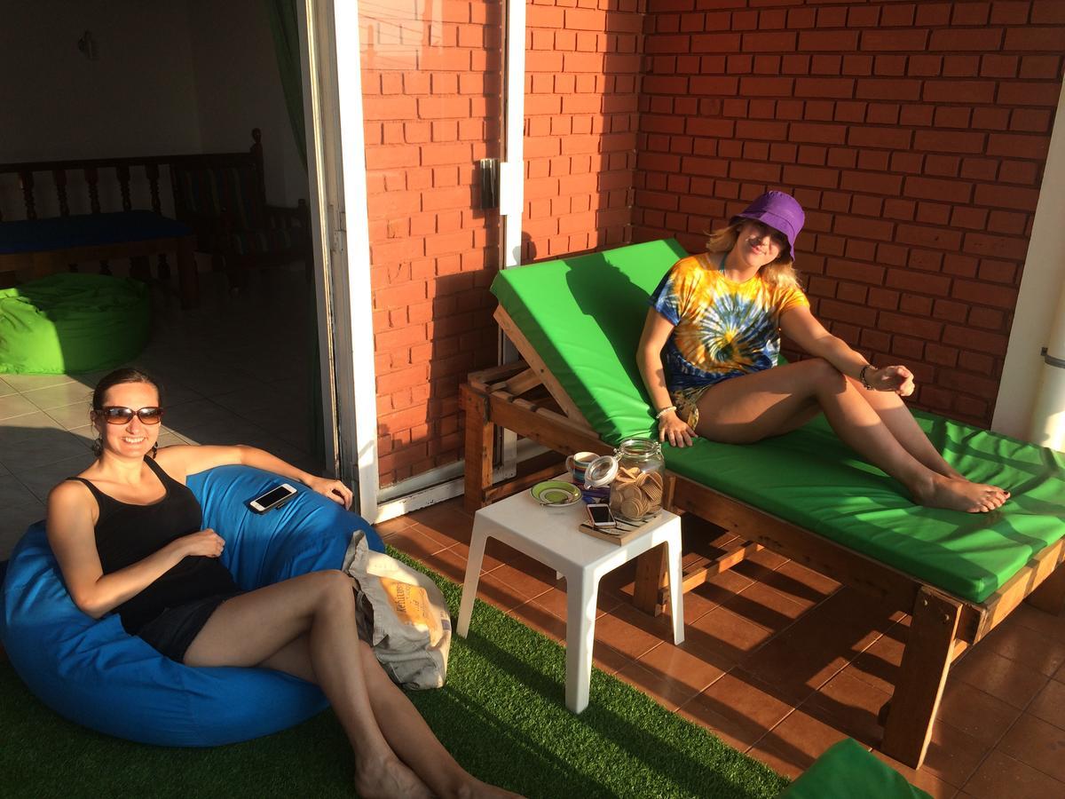 Explore Hostels Negombo Kochchikade 외부 사진