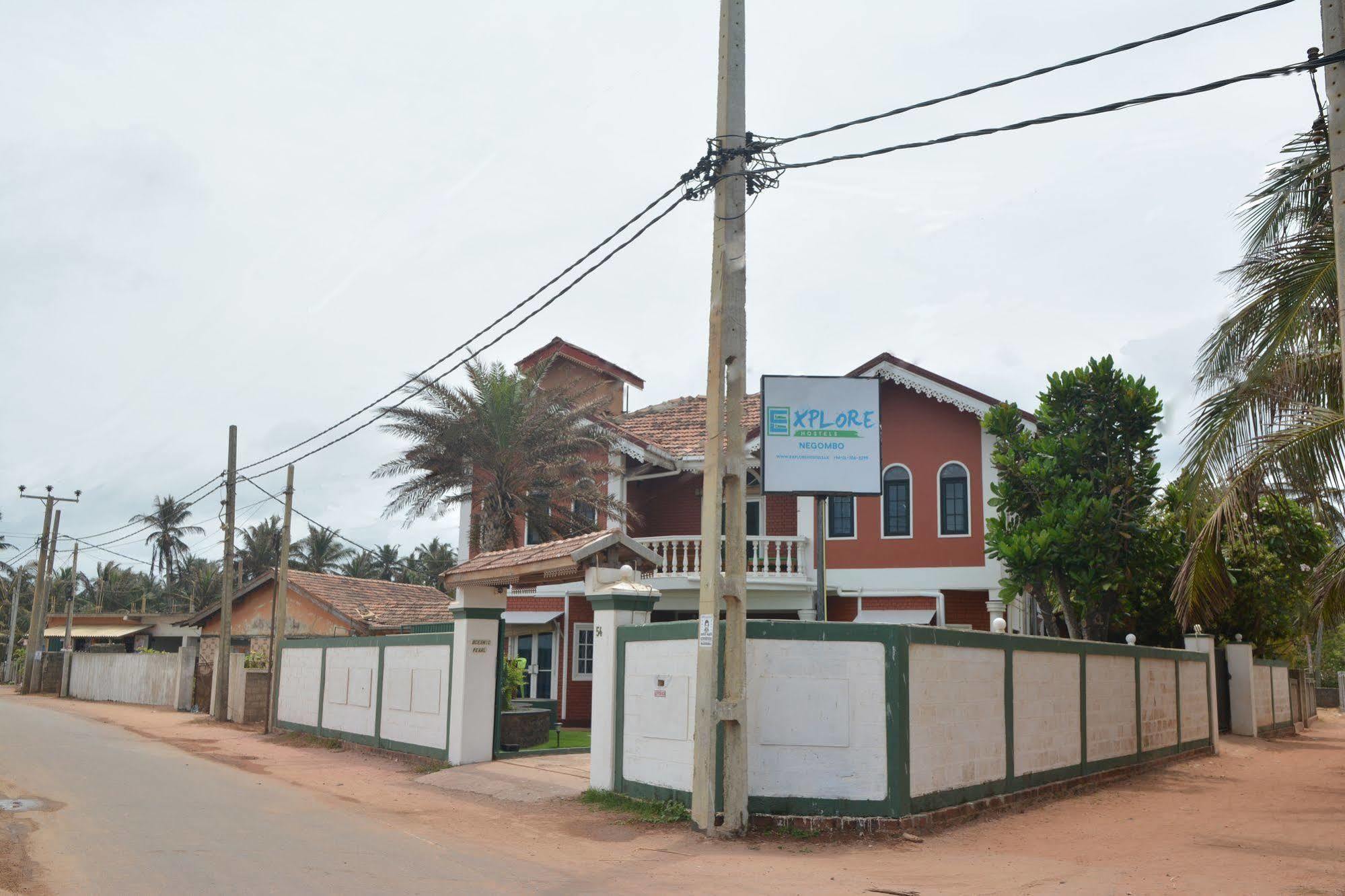 Explore Hostels Negombo Kochchikade 외부 사진