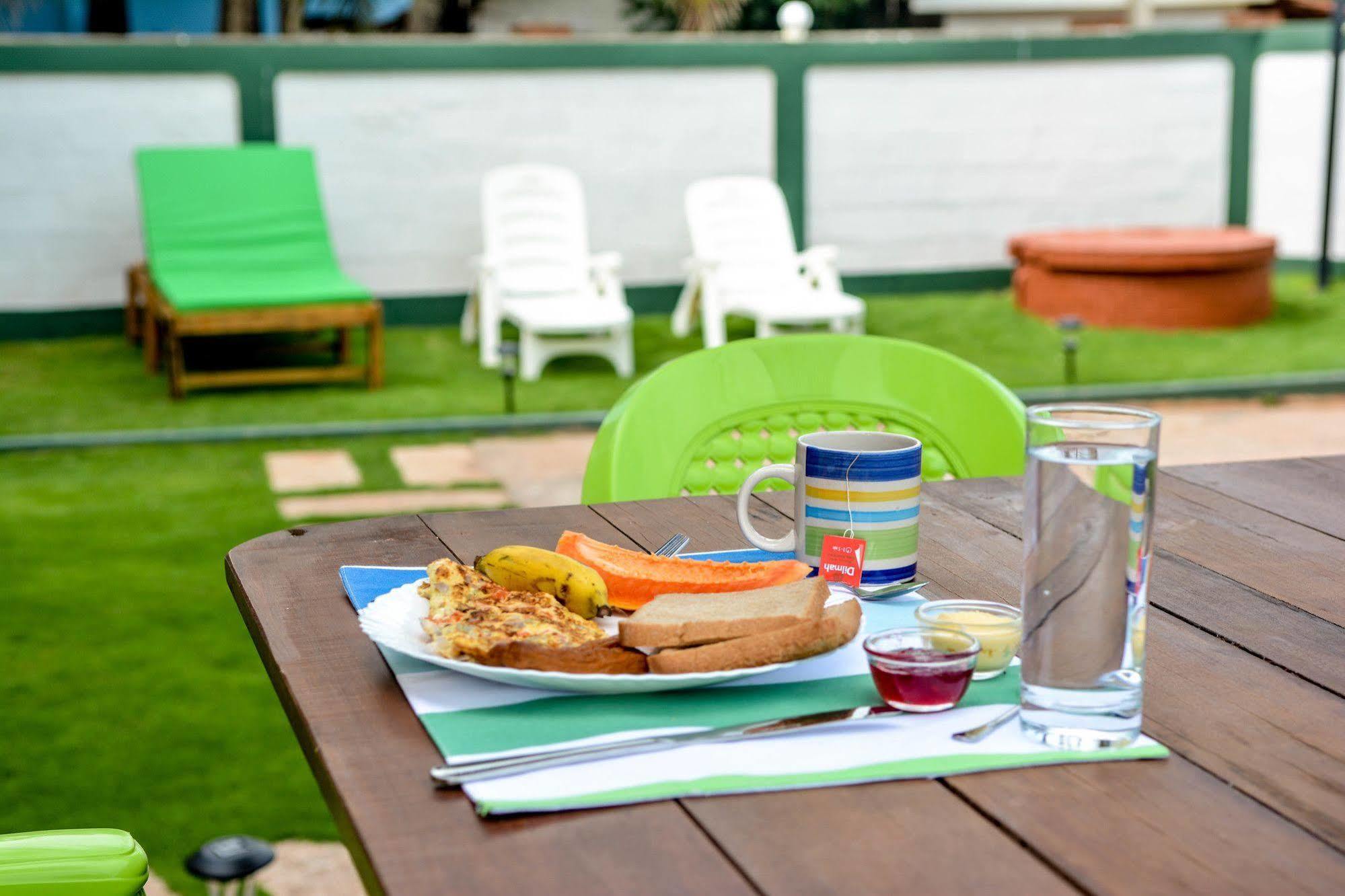 Explore Hostels Negombo Kochchikade 외부 사진