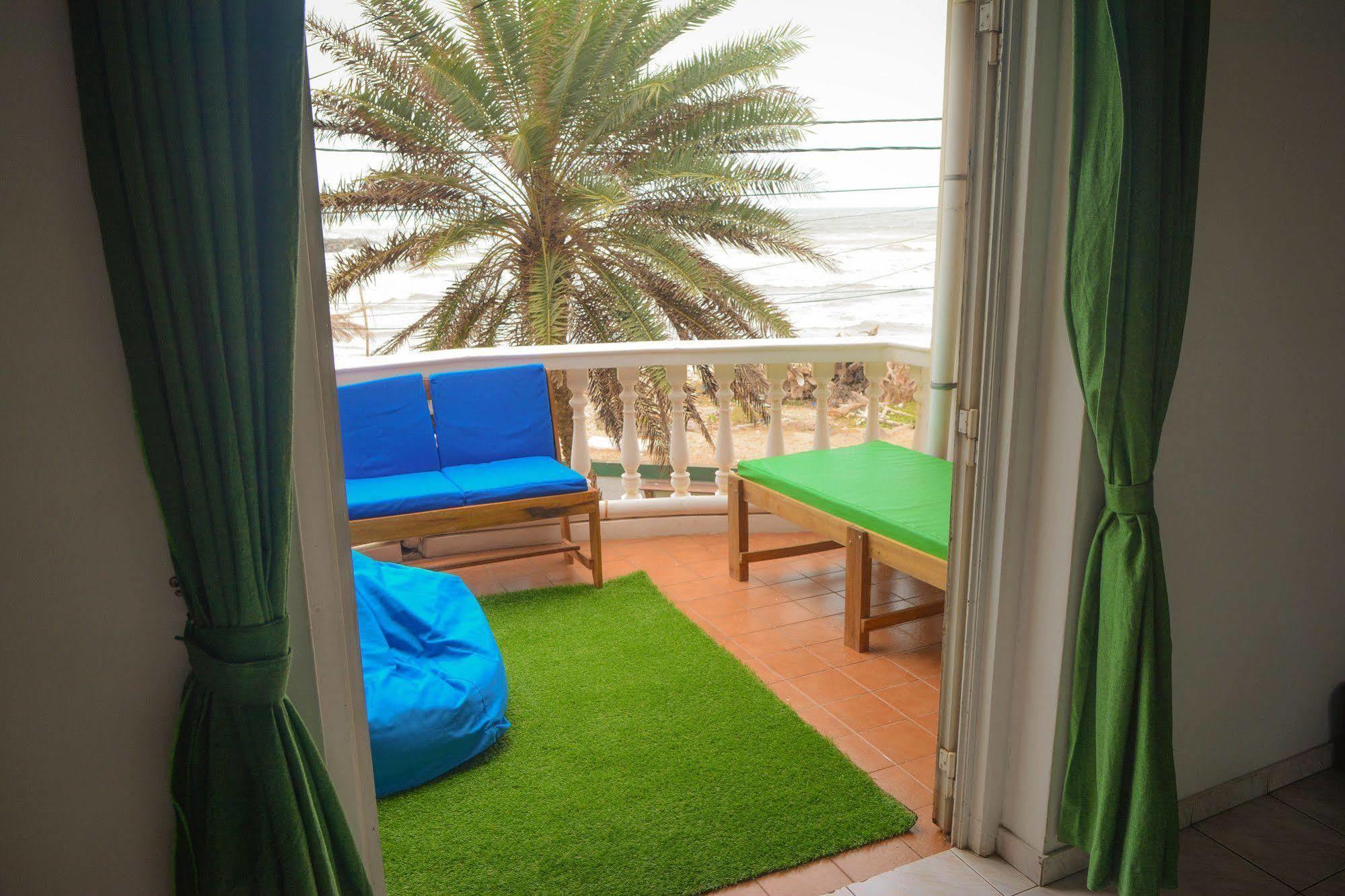 Explore Hostels Negombo Kochchikade 외부 사진