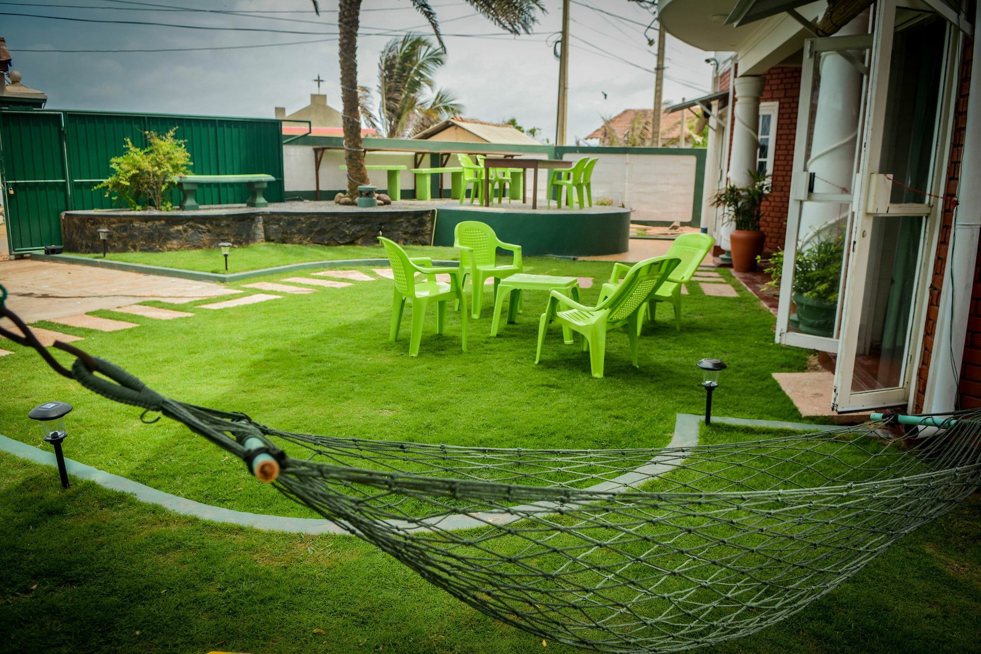 Explore Hostels Negombo Kochchikade 외부 사진