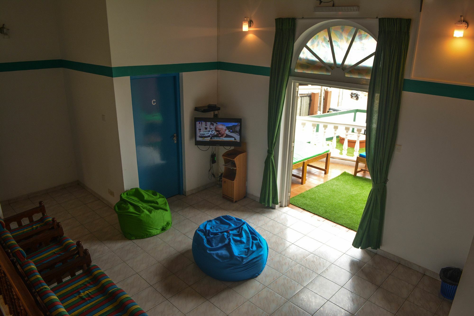 Explore Hostels Negombo Kochchikade 외부 사진